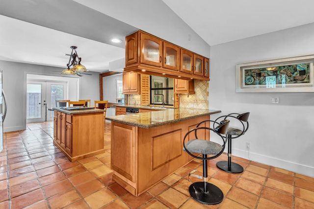10133 NW 2nd Street, Coral Springs, FL 33071