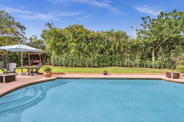 10133 NW 2nd Street, Coral Springs, FL 33071