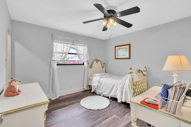 10133 NW 2nd Street, Coral Springs, FL 33071