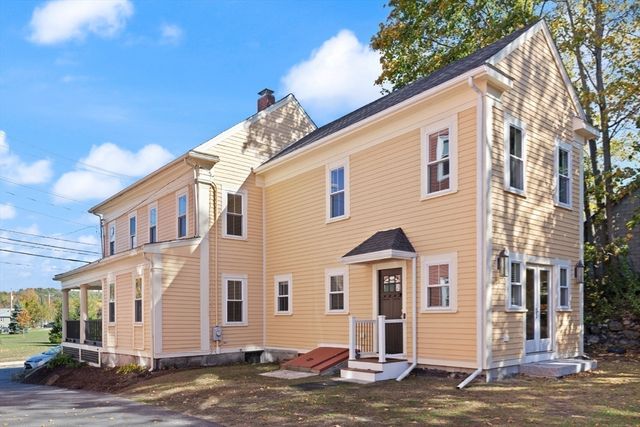 70 School St, Waltham, MA 02452