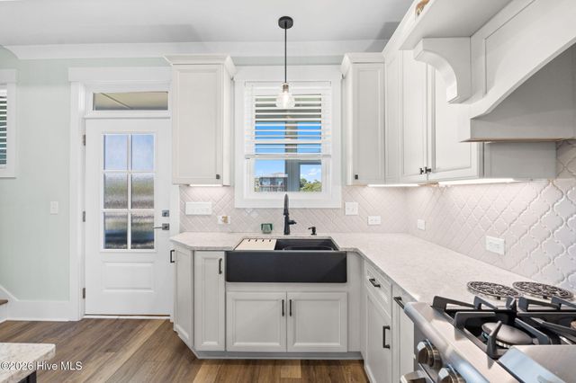 3214 E Dolphin Drive, Oak Island, NC 28465