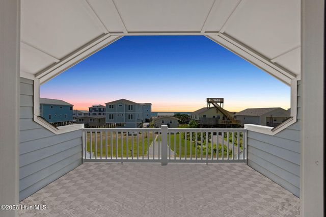 3214 E Dolphin Drive, Oak Island, NC 28465