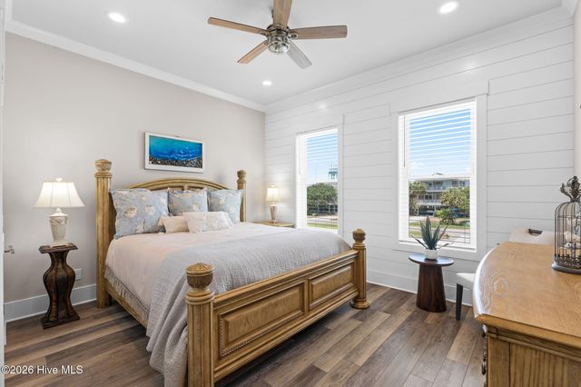 3214 E Dolphin Drive, Oak Island, NC 28465
