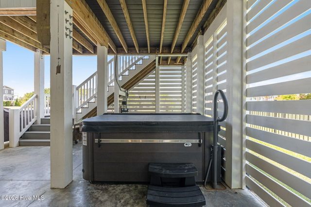 3214 E Dolphin Drive, Oak Island, NC 28465