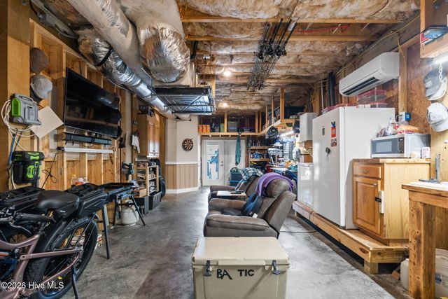 3214 E Dolphin Drive, Oak Island, NC 28465