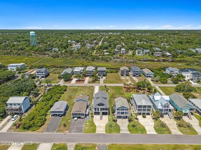 3214 E Dolphin Drive, Oak Island, NC 28465