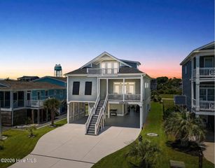 3214 E Dolphin Drive, Oak Island, NC 28465