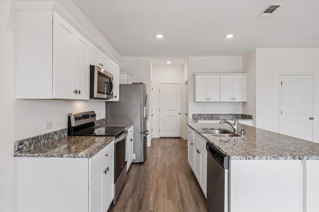 208 Night Riders WAY, Jarrell, TX 76537