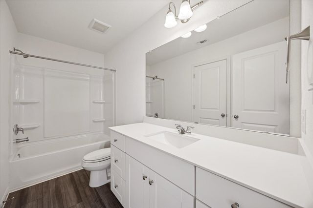 208 Night Riders WAY, Jarrell, TX 76537