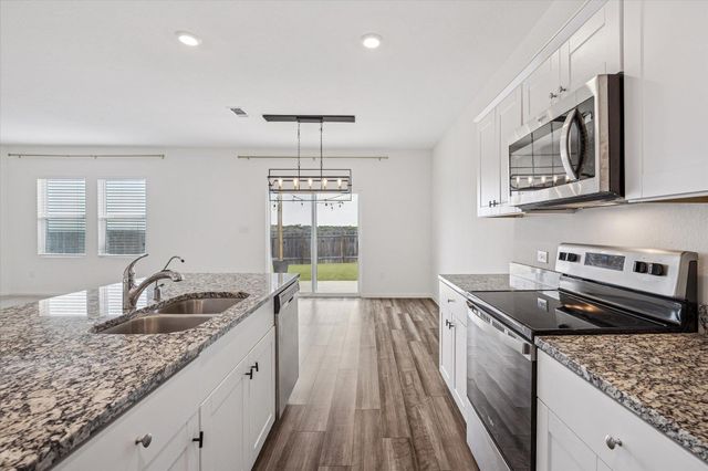 208 Night Riders WAY, Jarrell, TX 76537