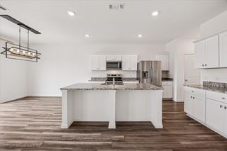 208 Night Riders WAY, Jarrell, TX 76537