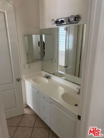 1808 Fallbrook Oaks Court, Fallbrook, CA 92028