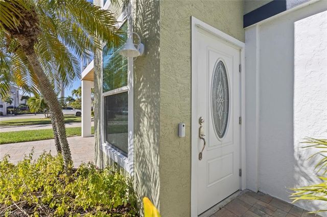 12176 Siesta DR, Fort Myers Beach, FL 33931