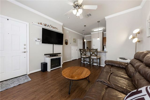 1198 Jones Butler Road 1806, College Station, TX 77840