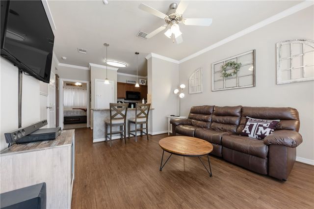 1198 Jones Butler Road 1806, College Station, TX 77840