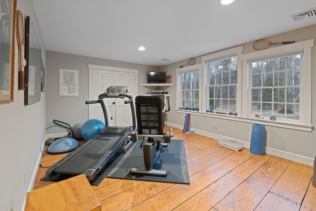 238 South Hollow Lane, Rochester, VT 05767