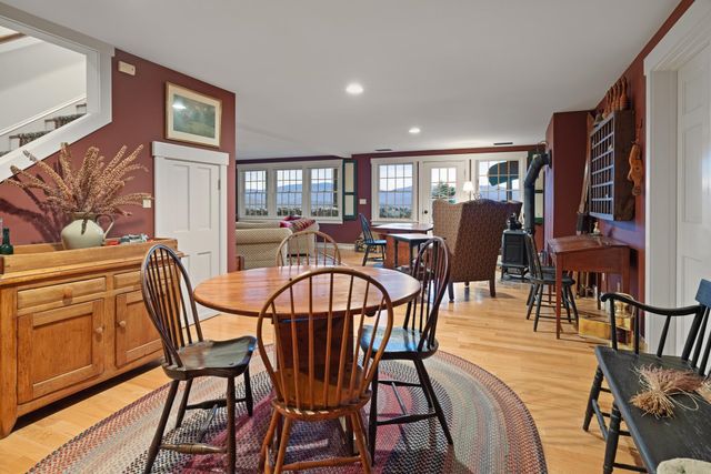 238 South Hollow Lane, Rochester, VT 05767