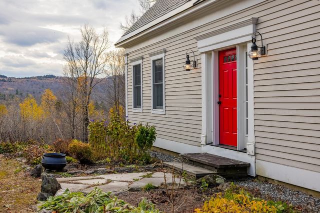 238 South Hollow Lane, Rochester, VT 05767