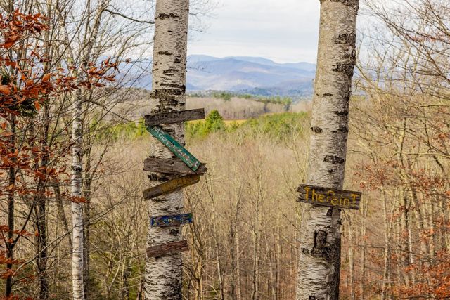 238 South Hollow Lane, Rochester, VT 05767