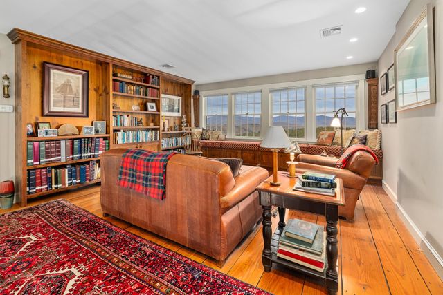 238 South Hollow Lane, Rochester, VT 05767