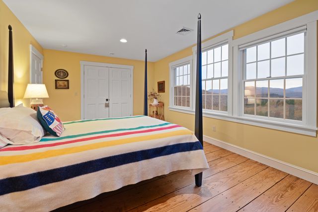 238 South Hollow Lane, Rochester, VT 05767