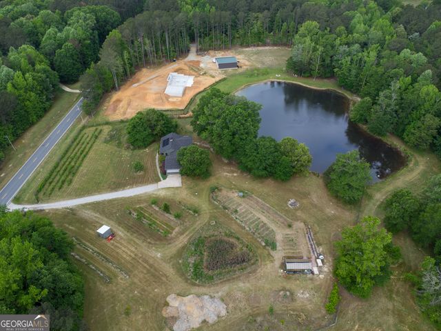456 W McIntosh Road, Brooks, GA 30205