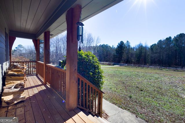 456 W McIntosh Road, Brooks, GA 30205