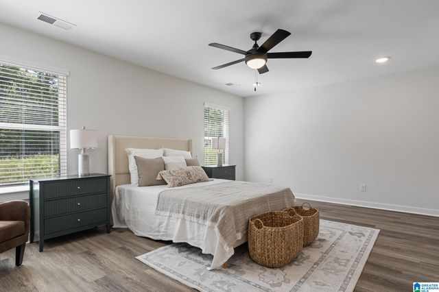 223 VILLAGE PARKWAY, Helena, AL 35080