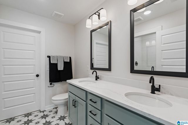 223 VILLAGE PARKWAY, Helena, AL 35080