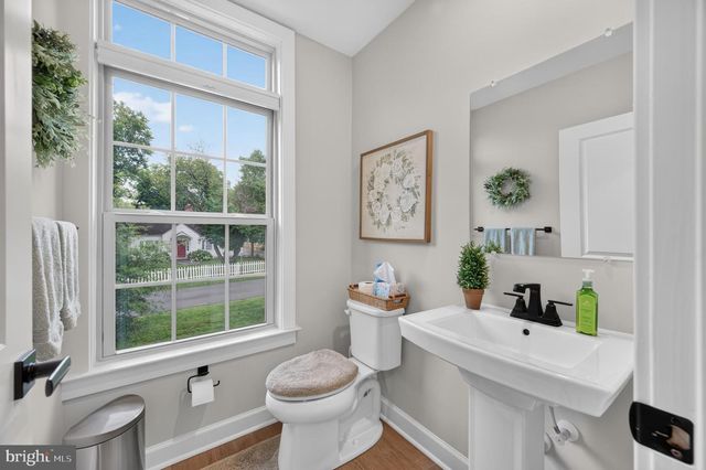 3722 MCLEAN AVE, Fairfax, VA 22030