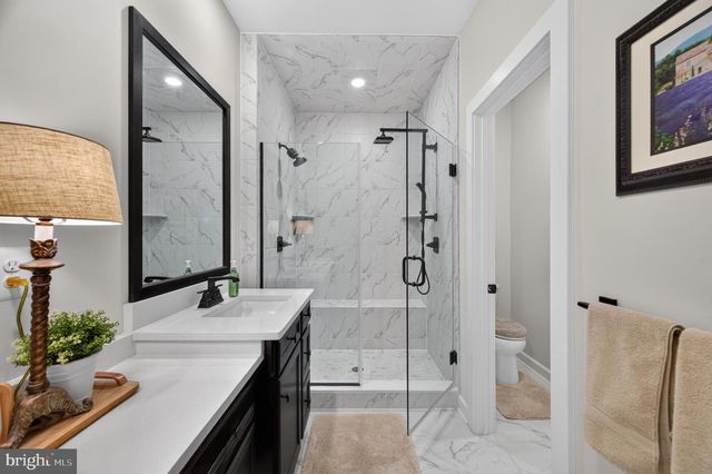 3722 MCLEAN AVE, Fairfax, VA 22030