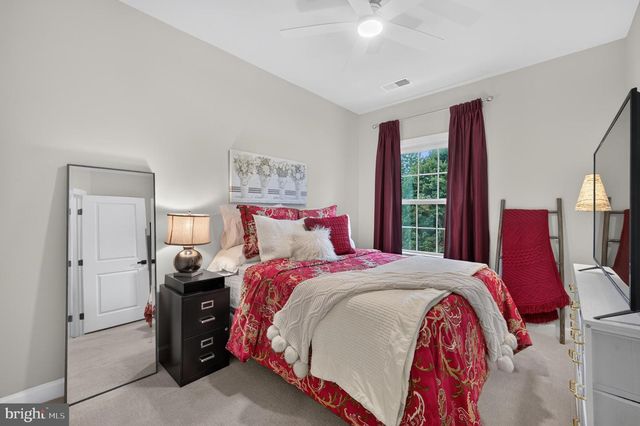 3722 MCLEAN AVE, Fairfax, VA 22030