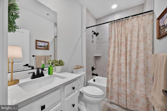 3722 MCLEAN AVE, Fairfax, VA 22030