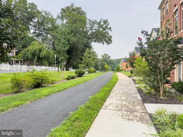 3722 MCLEAN AVE, Fairfax, VA 22030