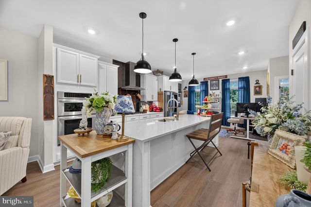 3722 MCLEAN AVE, Fairfax, VA 22030