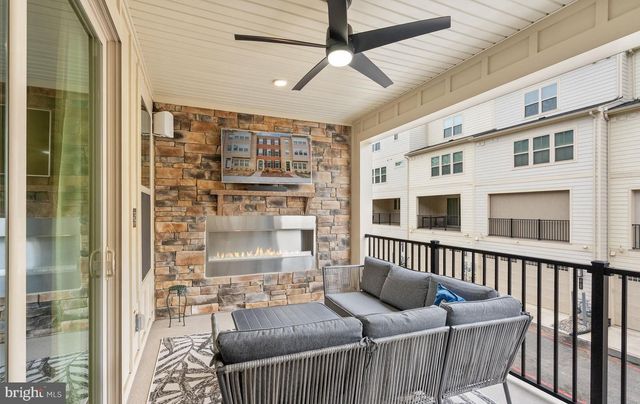 3722 MCLEAN AVE, Fairfax, VA 22030