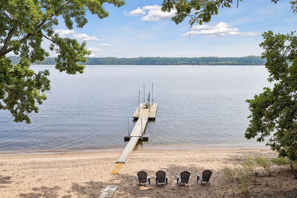 983 Quentin Avenue S, Lakeland, MN 55043 — exterior