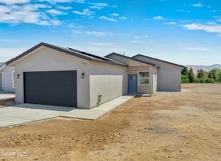 21640 Loop Street, Tehachapi, CA 93561