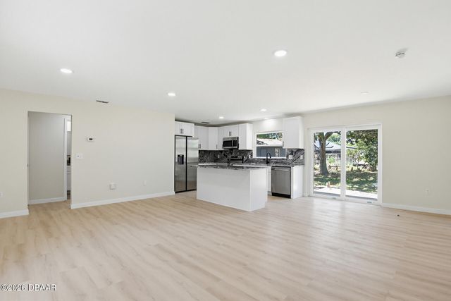 703 Hawks Ridge Road, Port Orange, FL 32127