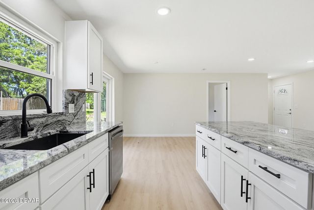 703 Hawks Ridge Road, Port Orange, FL 32127