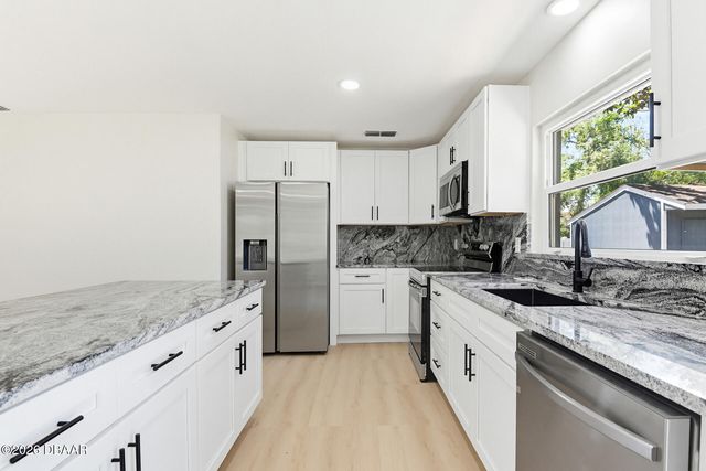 703 Hawks Ridge Road, Port Orange, FL 32127