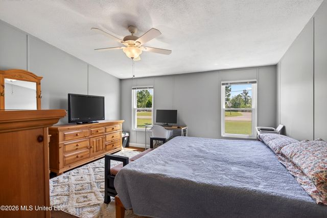 19561 Lennis Cuevas Road, Saucier, MS 39574