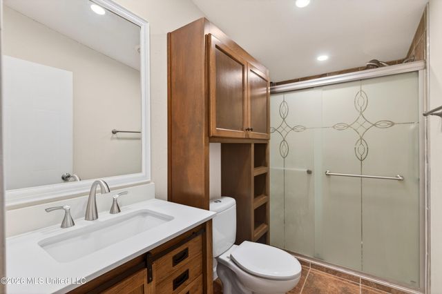 19561 Lennis Cuevas Road, Saucier, MS 39574