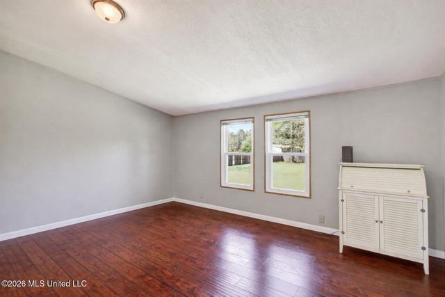 19561 Lennis Cuevas Road, Saucier, MS 39574