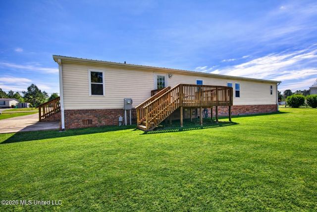 19561 Lennis Cuevas Road, Saucier, MS 39574