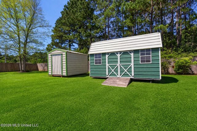 19561 Lennis Cuevas Road, Saucier, MS 39574