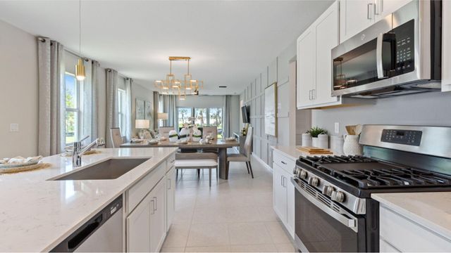 2802 Antarus Drive NW, Palm Bay, FL 32907