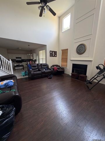 14242 Cedar Pointe Ave, Baton Rouge, LA 70809