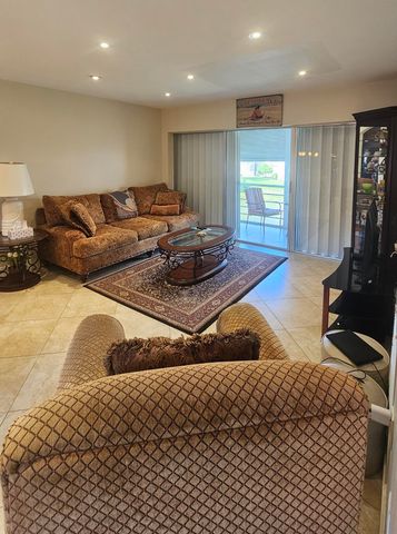 504 Davis Road 96, Palm Springs, FL 33461