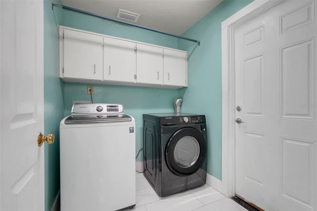 9106 GALLEON COURT, Orlando, FL 32819